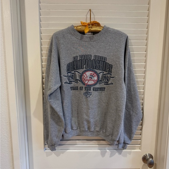 Vintage Timeout 1999 New York Yankees World Series champions gray crewneck - Picture 4 of 5